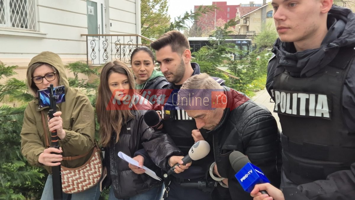 El este monstrul cu chip de profesor, care si-a violat eleva de 16 ani, de la o scoala din Cernavoda. Video El este monstrul cu chip de profesor, care si-a violat eleva de 16 ani, de la o scoala din Cernavoda. Video