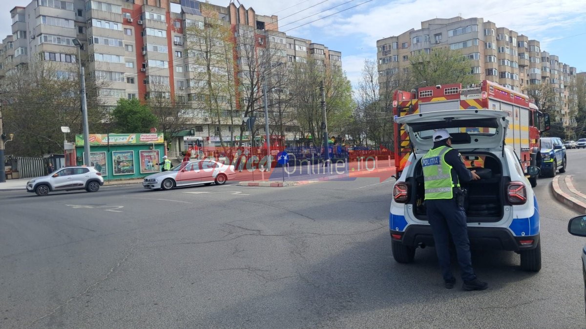 Accident rutier grav in apropiere de Supernova Constanta! 4 masini au fost implicate. Video Accident rutier grav in apropiere de Supernova Constanta! 4 masini au fost implicate. Video