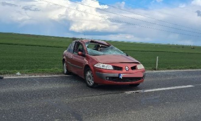 Accident rutier pe DN22, între localitățile Lumina și Sibioara. Un autoturism s-a răsturnat