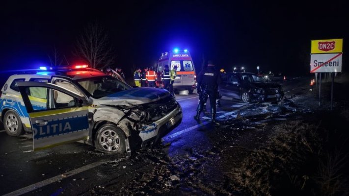 Un polițist și un jandarm, implicați într-un accident grav