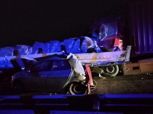 Accident grav pe A2 după Drajna în care au fost implicate 2 tiruri și un autoturism. Video