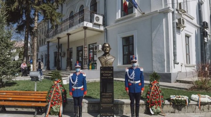A dispărut bustul lui Goga din Iași. Acuzații de fascism și antisemitism