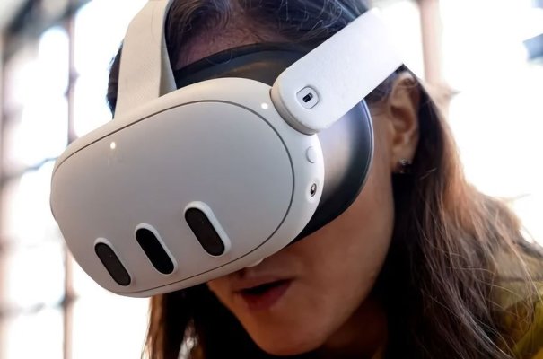 Meta scumpeşte căştile de realitate virtuală