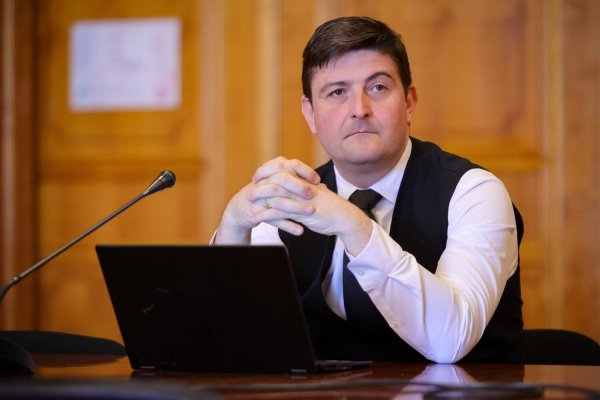 Deputat: Băncile au furat cu ROBOR-ul, iar oamenii au dreptul să-și ceară banii înapoi. Video