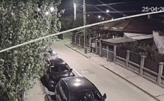 Imagini cu momentul în care drona rusească a căzut peste locuința din Galați. Video