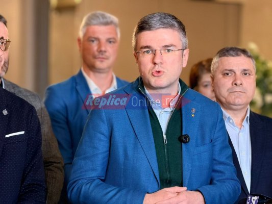 Ministrul Irineu Darău s-a întâlnit cu operatorii de pe litoral. „Cât suntem la guvernare, nu trebuie să facem jocuri politice“. Video