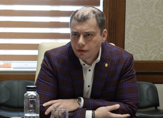 Mihai Teodorescu, șeful Portului Constanța, cu legea pe lege călcând....