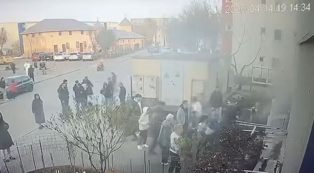 Una dintre victimele incendiului din Henri Coanda a murit la spital! Video