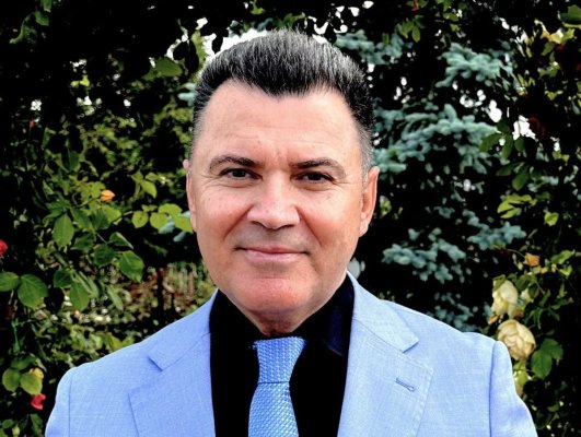 A eșuat în politică și-i înfloresc conturile. Fostul deputat Mircea Dolha visează să ia 10 mil. de lei din reabilitarea Colegiului Carol