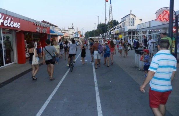 Ce activități comerciale sunt permise, în acest sezon estival, în Constanţa, Mamaia şi Sat Vacanţă