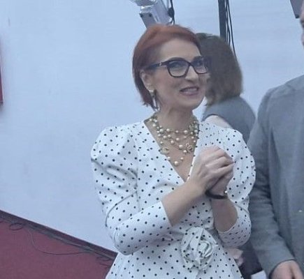 Marilena Dragnea s-a legat cu „lanțul“ de scaunul de subprefect și refuză să își dea demisia
