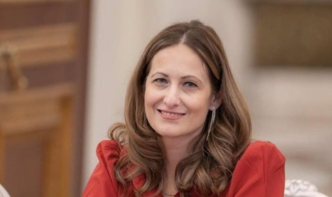 Efectele reformei Bolojan: USR pierde un om din conducerea Senatului