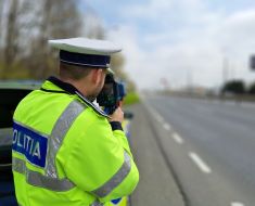 Tânăr și neliniștit: un motociclist de 19 ani, prins cu permisul suspendat în stațiunea Mamaia Tânăr și neliniștit: un motociclist de 19 ani, prins cu permisul suspendat în stațiunea Mamaia