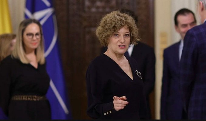 Vicepremierul Oana Gheorghiu alege să atace politic în scandalul companiilor de stat
