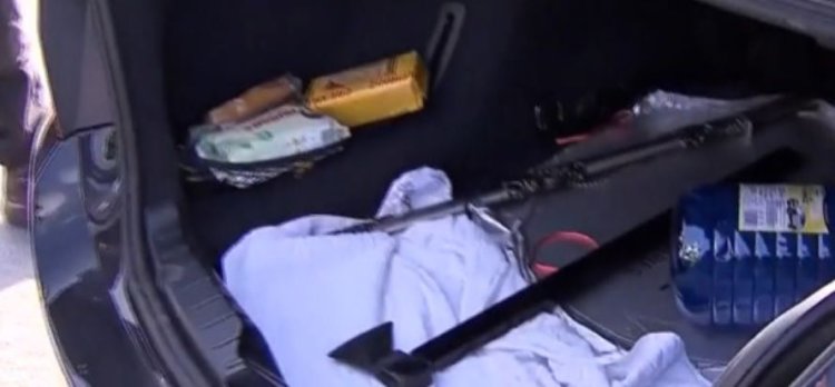 Ninja în trafic! Polițiștii i-au găsit o sabie în portbagaj unui șofer, la un control de rutină