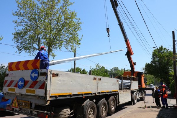 Lucrările de modernizare a iluminatului public continuă în mai multe zone din Constanța