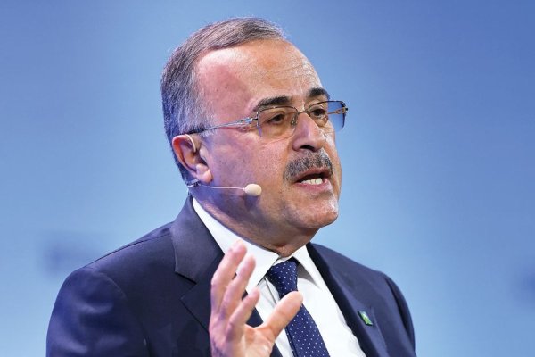 Benzina și kerosenul, în pericol de penurie globală - Avertismentul unui gigant petrolier din Arabia Saudită