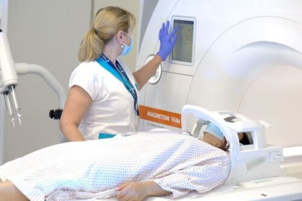 Apel în sprijinul pacienților cu neurofibromatoză de tip 1: diagnostic fără întârzieri, tratament fără întreruperi!