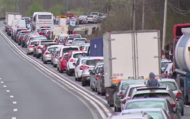 Valori de trafic ridicate pe Valea Prahovei, după minivacanța de 1 Mai