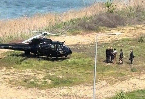 Aroganță la malul mării, de 1 Mai: Un turist a plecat de pe litoral cu elicopterul. Video