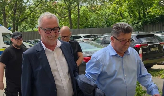 Mihai Savin, abordat de Marian Ceaușescu: „Cum e domnule Savin, ați ajutat colegul să nu rămână fără permis, nu?“ Video