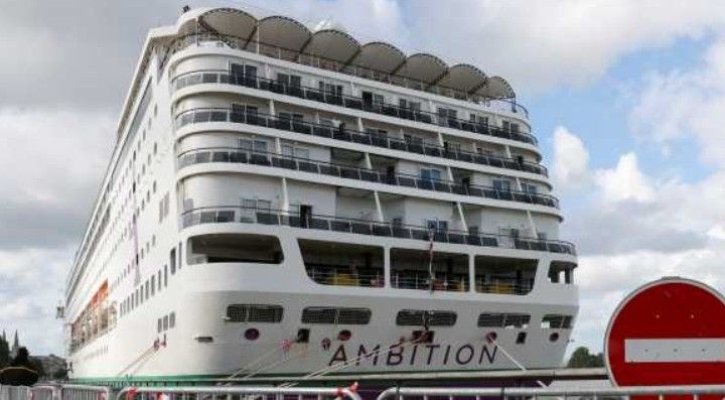 Pachebotul plasat în carantină din cauza gastroenteritei va părăsi în cele din urmă orașul Bordeaux