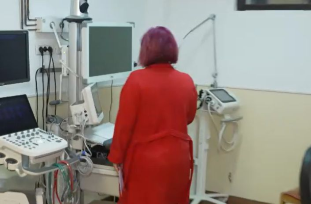 Aparate care ar ajuta spitalele cu puțini medici stau nefolosite, deși au costat 7,7 milioane de euro