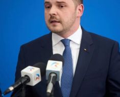 Banii pentru medicamentele pacienților oncologici, la rectificarea bugetară. Rogobete: „Se calculează bugetele necesare” Banii pentru medicamentele pacienților oncologici, la rectificarea bugetară. Rogobete: „Se calculează bugetele necesare”