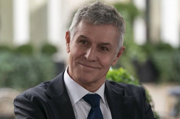 Actorul Pierre Deny, cunoscut din serialul „Emily in Paris“, a murit la vârsta de 69 de ani