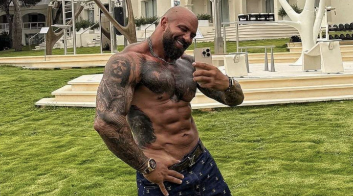 Câte kilograme are acum Alex Bodi. Este un pachet de mușchi