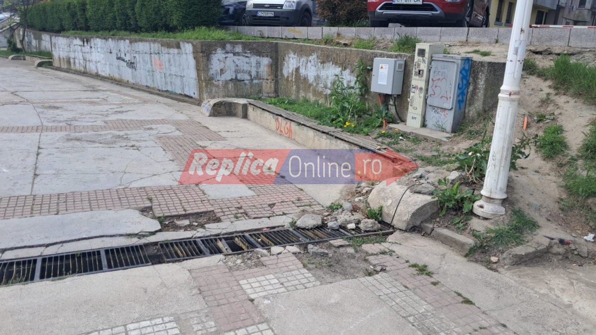 Faleza uitata... Esplanada de pe str. Mircea cel Batran, intre nepasare si degradare. Video Faleza uitata... Esplanada de pe str. Mircea cel Batran, intre nepasare si degradare. Video