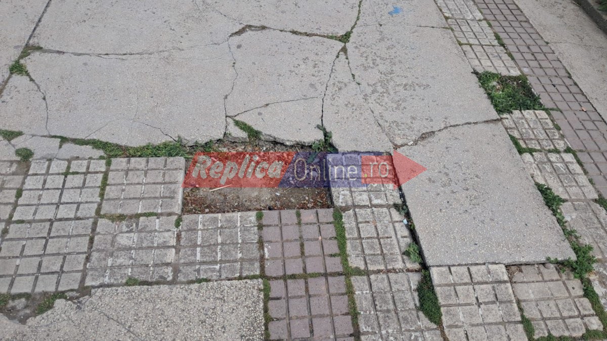 Faleza uitata... Esplanada de pe str. Mircea cel Batran, intre nepasare si degradare. Video Faleza uitata... Esplanada de pe str. Mircea cel Batran, intre nepasare si degradare. Video