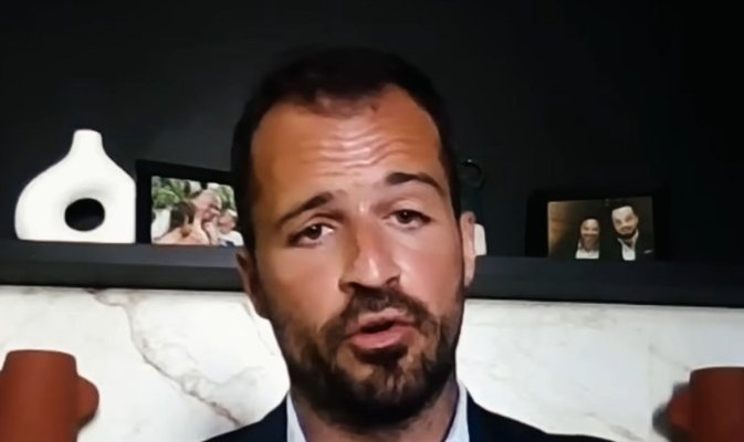 Fiul controversatului om de afaceri Sever Mureșan încearcă să recupereze banca Dacia Felix