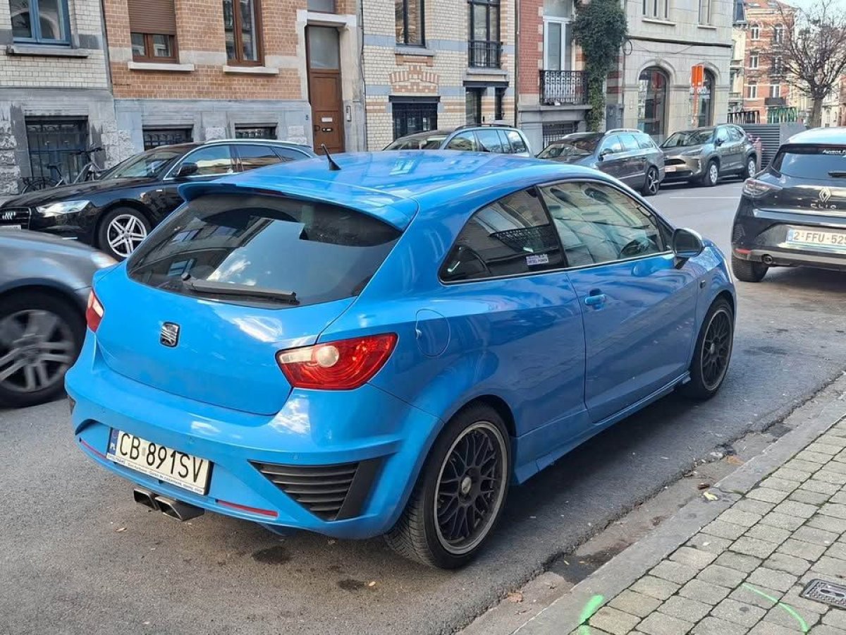 Atentie! Au reaparut hotii de masini... Un Seat a fost furat de pe str. Napoli, din cartierul Tomis Plus Atentie! Au reaparut hotii de masini... Un Seat a fost furat de pe str. Napoli, din cartierul Tomis Plus
