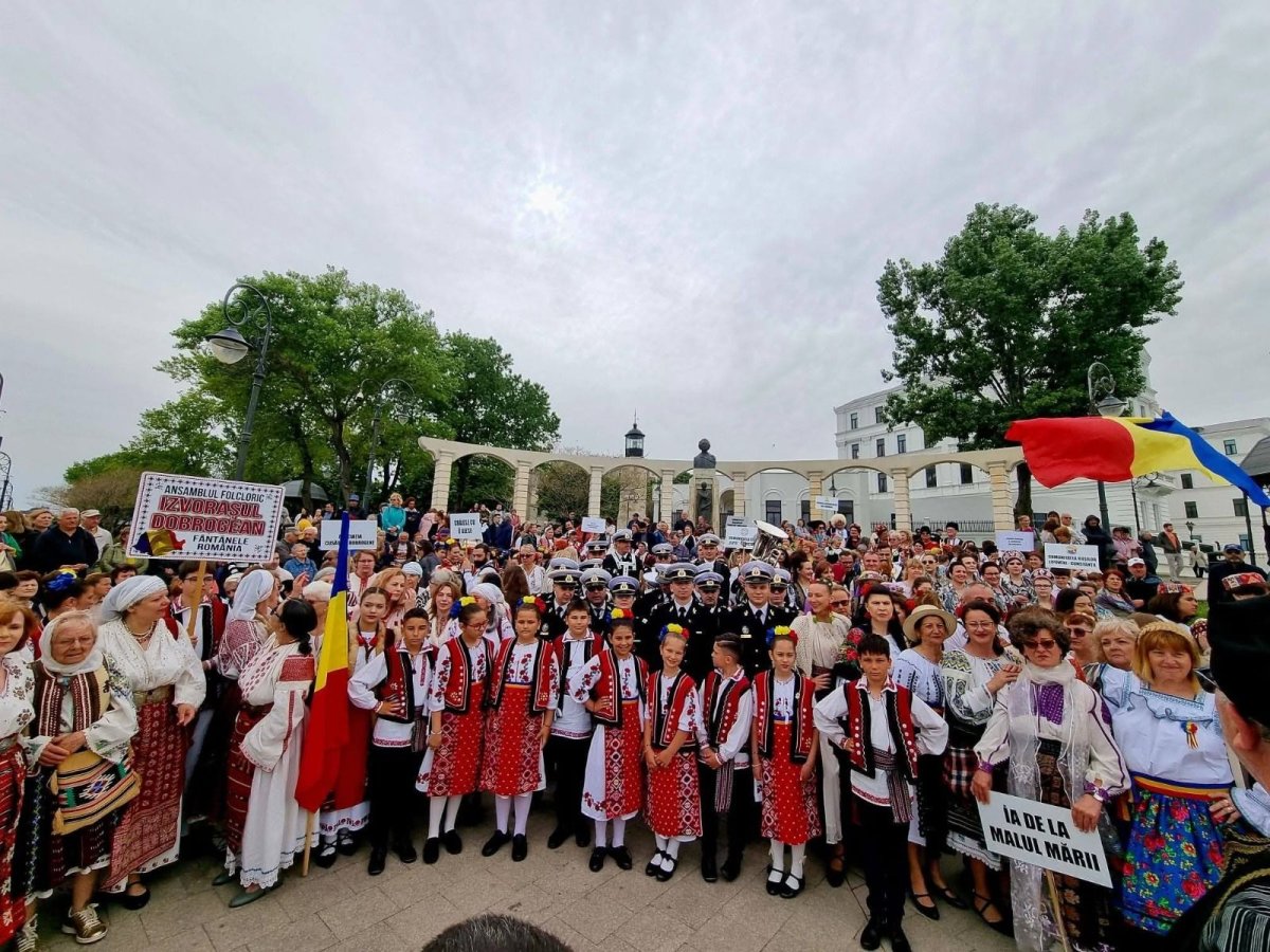 Programul Comunitatii Elene Elpis Constanta, cu ocazia Zilelor Constantei Programul Comunitatii Elene Elpis Constanta, cu ocazia Zilelor Constantei