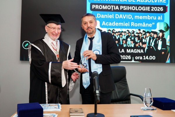 Profesorul Daniel David a susținut cursul festiv pentru absolvenții Facultății de Psihologie de la Universitatea „Andrei Șaguna“ 