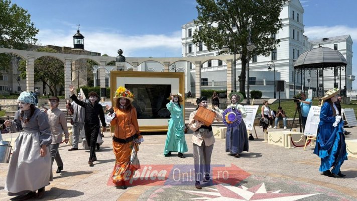 Zilele Constanței 2026: Spectacole stradale cu statui vivante, pe faleza Cazinoului. Video