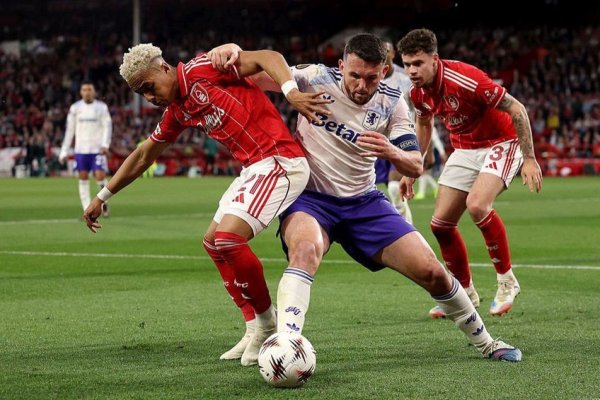 Freiburg - Aston Villa va fi finala Europa League: Recitaluri de goluri cu două răsturnări 