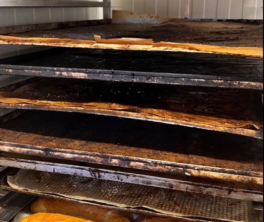 ANPC a facut controale masive in toata tara: produse expirate si gheata in ambalajele produselor congelate