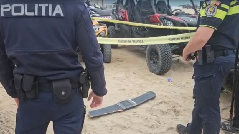 Un posibil fragment de drona, gasit pe plaja Belona din Eforie Nord. Video