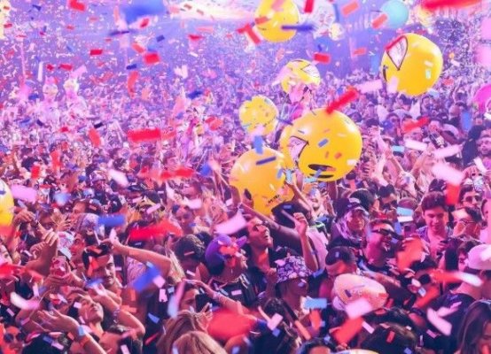 Un bărbat a fost depistat de jandarmi în timp ce utiliza gaz ilariant, la festivalul „Elrow“ din Năvodari