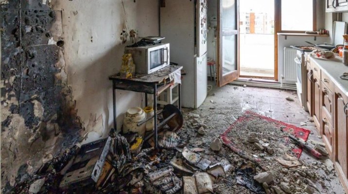Locatarii blocului din Galați lovit de dronă se pot întoarce în apartamente