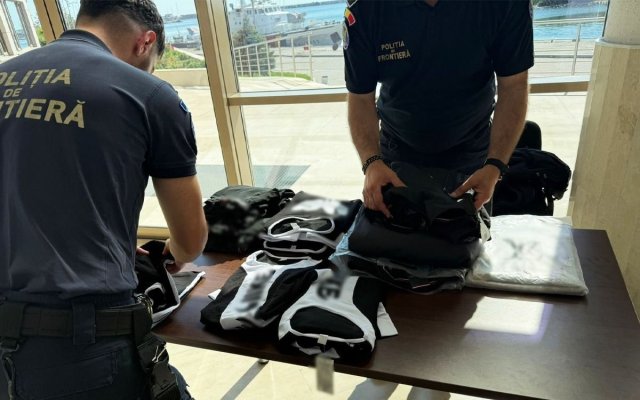 Peste 100 de articole vestimentare și parfumuri, în valoare de peste 100.000 de lei, confiscate de poliţiştii de frontieră la Mangalia