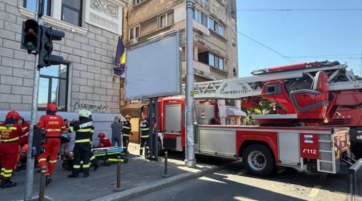 Incendiu violent într-un apartament din Capitală: O persoană a fost găsită inconștientă