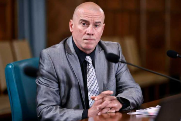 După ce ministrul demisionar al Culturii și-a băgat „p*** în interesul național“, vicepreședintele Camerei Deputaților cere schimbarea legii!