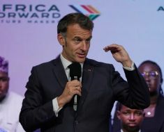 Macron interzice manifestaţiile „nelegitime” în Franţa, în încercarea de a controla tulburările sociale Macron interzice manifestaţiile „nelegitime” în Franţa, în încercarea de a controla tulburările sociale
