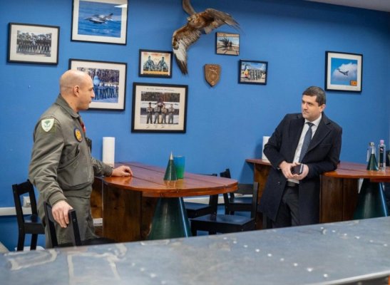 A gafat Radu Miruță? Ministrul Apărării l-a lăudat pe pilotul român care a doborât o dronă deasupra Estoniei. Ce spun regulile NATO
