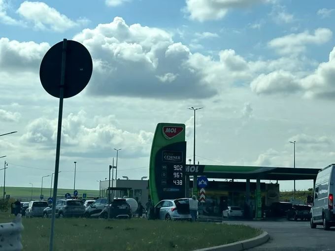Cum se circula spre litoral si care sunt preturile carburantilor in benzinariile din Costinesti si Mangalia