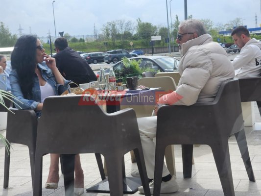A convins-o Ilie Năstase pe Ioana să mai dea o șansă căsniciei?! S-au plimbat prin Vivo Mall, ca doi îndrăgostiți. Video