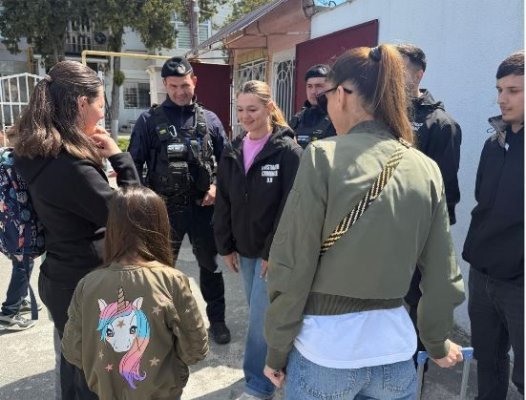 Activitate a polițiștilor constănțeni în școlile din Năvodari, pentru creșterea gradului de siguranță